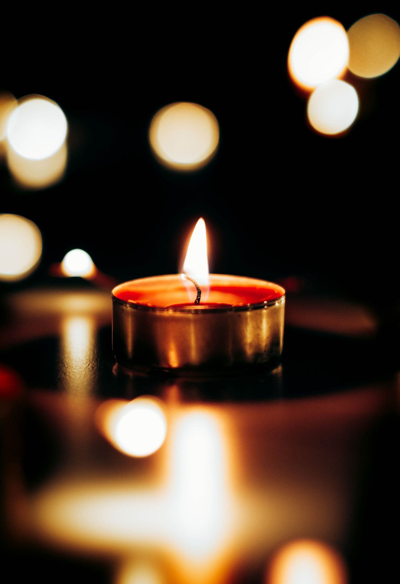 Bougie et lumière chaude